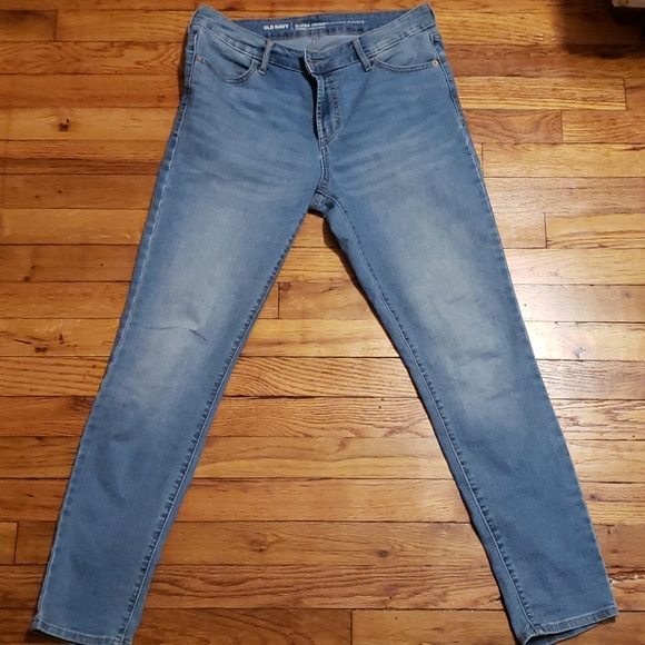 Old Navy Super Skinny midrise size 10 bluejeans - Picture 2 of 3